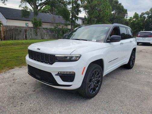 2025 Jeep Grand Cherokee Summit
