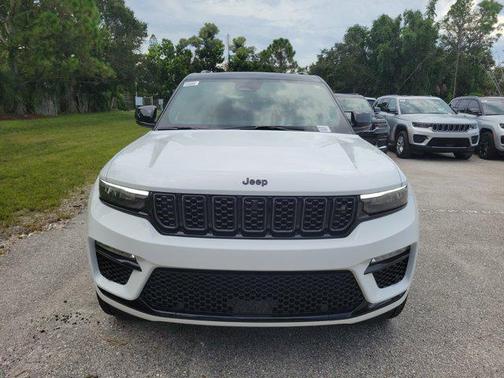 2025 Jeep Grand Cherokee Summit