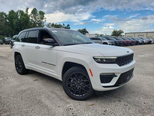 2025 Jeep Grand Cherokee Summit