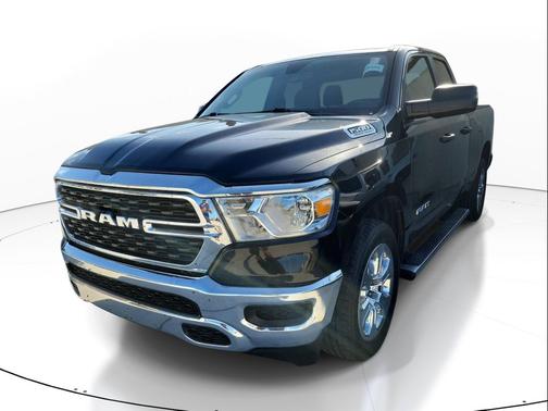 Diamond Black Crystal Pearlcoat 2023 RAM 1500 Big Horn/Lone Star