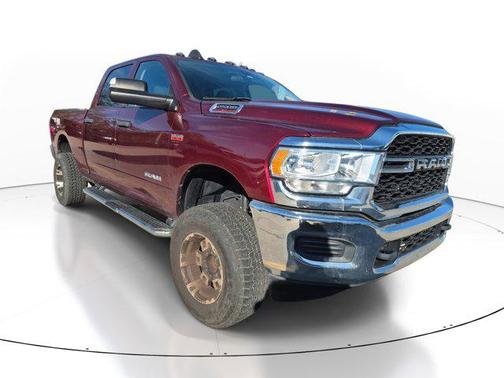 2020 RAM 2500 Tradesman Crew Cab 4X4 6'4' Box