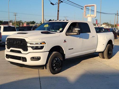 2026 RAM 3500 Laramie Mega Cab 4x4 6'4' Box