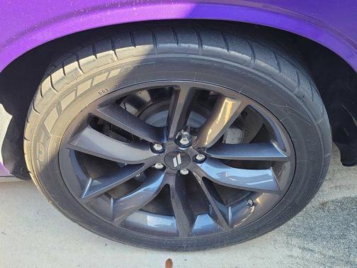 Plum Crazy Pearlcoat 2019 Dodge Challenger R/T Scat Pack