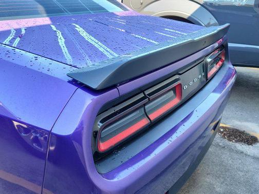 Plum Crazy Pearlcoat 2019 Dodge Challenger R/T Scat Pack