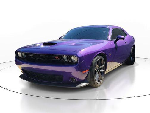 Plum Crazy Pearlcoat 2019 Dodge Challenger R/T Scat Pack