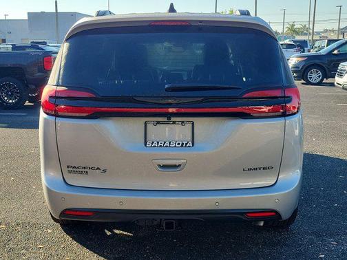 2026 Chrysler Pacifica Limited