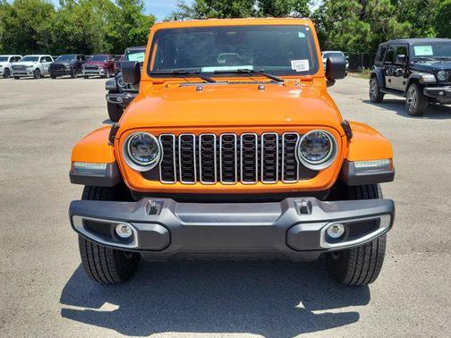 2025 Jeep Wrangler 4-Door Sahara 4x4
