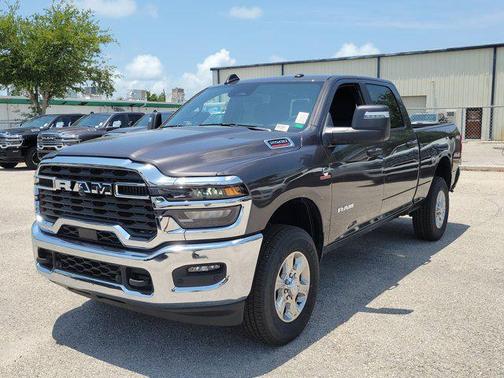 2025 RAM 2500 Big Horn Crew Cab 4x4 6'4' Box