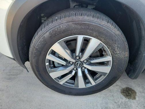 2024 Nissan Pathfinder SL 4WD