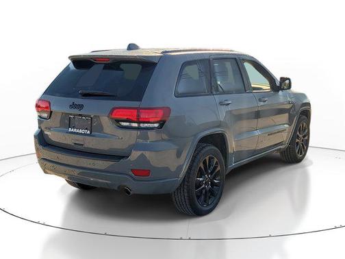2022 Jeep Grand Cherokee Laredo
