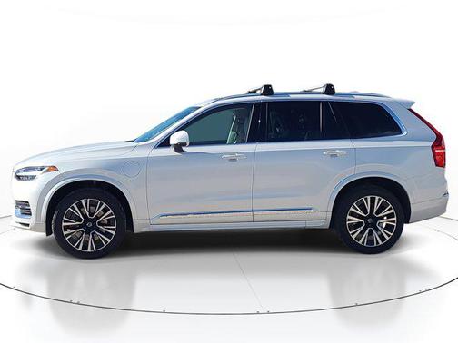 2023 Volvo XC90 Recharge Plug-In Hybrid T8 Core Bright Theme