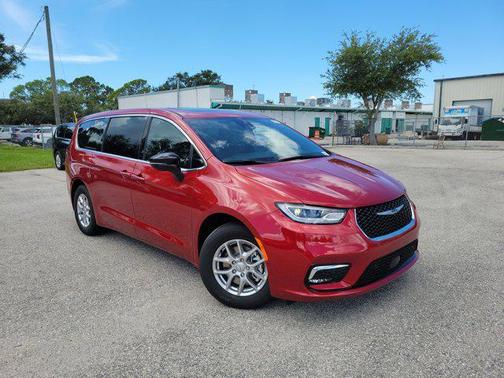 2025 Chrysler Pacifica L