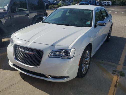 2021 Chrysler 300 Touring