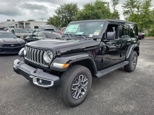 2025 Jeep Wrangler 4-Door Sahara 4x4
