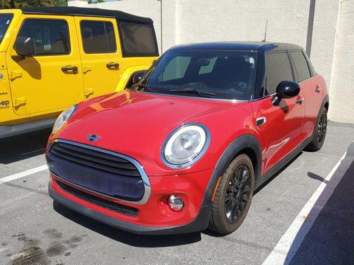 2017 MINI Hardtop Cooper