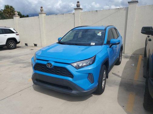 2019 Toyota RAV4 LE