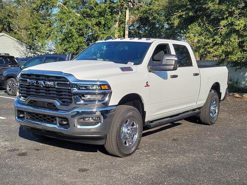 2026 RAM 3500 Tradesman Crew Cab 4x4 6'4' Box
