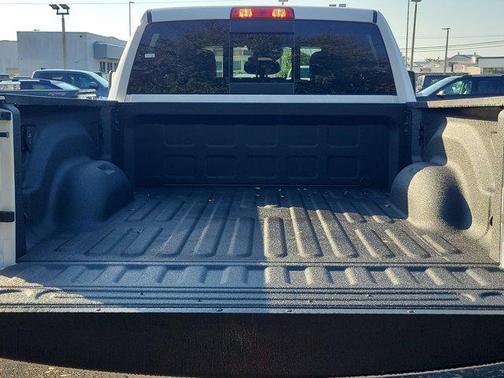 2026 RAM 3500 Tradesman Crew Cab 4x4 6'4' Box