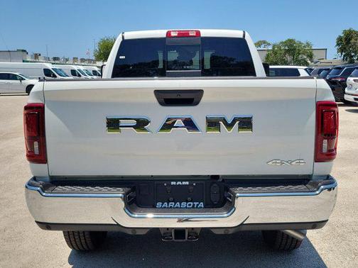 2025 RAM 2500 Tradesman Crew Cab 4x4 6'4' Box