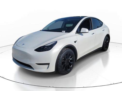 2023 Tesla Model Y Long Range Dual Motor All-Wheel Drive