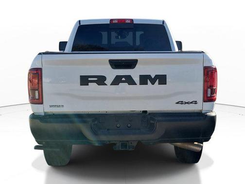 2025 RAM 3500 Tradesman Crew Cab 4x4 6'4' Box