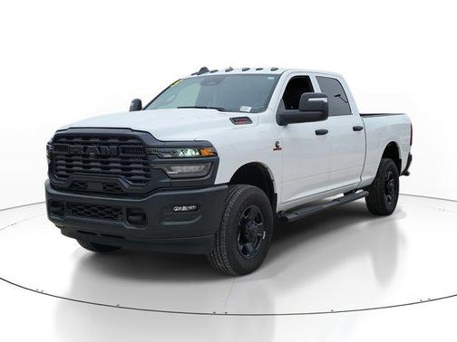 2025 RAM 3500 Tradesman Crew Cab 4x4 6'4' Box