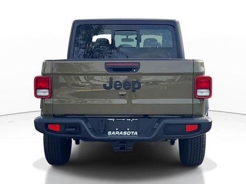 2026 Jeep Gladiator Sport