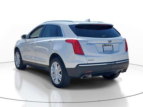 Crystal White Tricoat 2017 Cadillac XT5 Premium Luxury