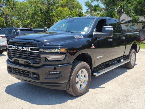 2025 RAM 2500 Lone Star Crew Cab 4x4 6'4' Box