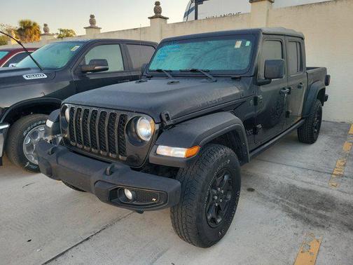 2022 Jeep Gladiator Sport