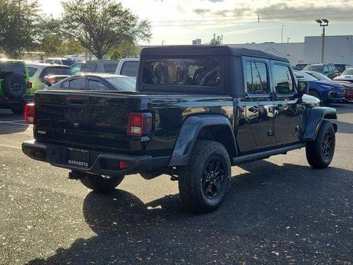 2022 Jeep Gladiator Sport