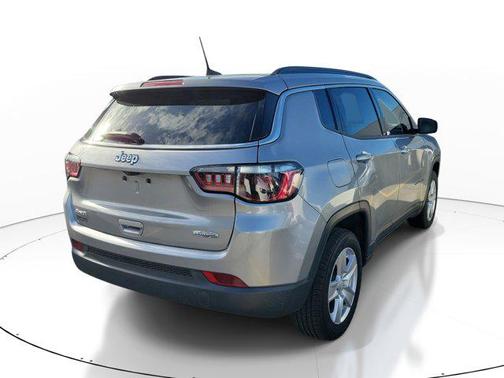 Billet Silver Metallic Clearcoat 2022 Jeep Compass Latitude