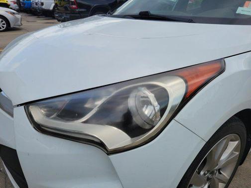2016 Hyundai Veloster Base