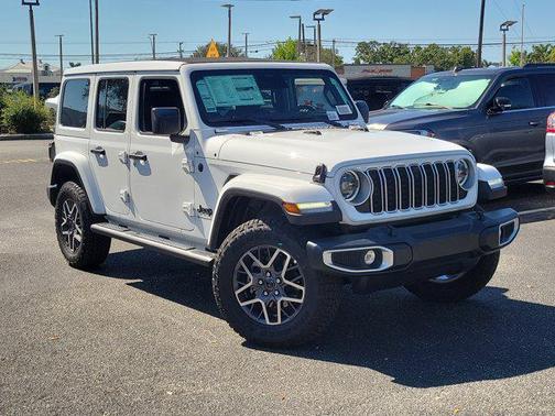 2025 Jeep Wrangler 4-Door Sahara 4x4