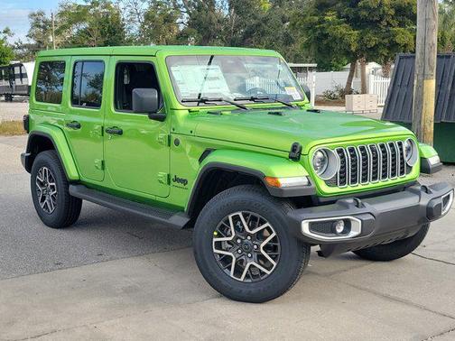 2026 Jeep Wrangler 4-Door Sahara 4x4