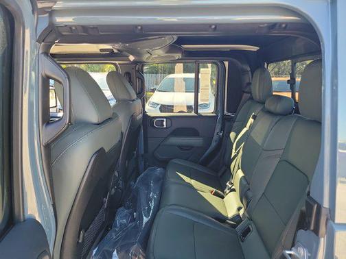 2026 Jeep Gladiator Mojave X