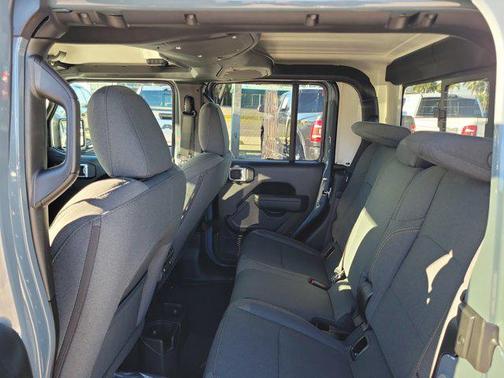 2026 Jeep Gladiator Sport S