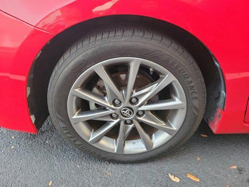 2015 Toyota Prius v Four