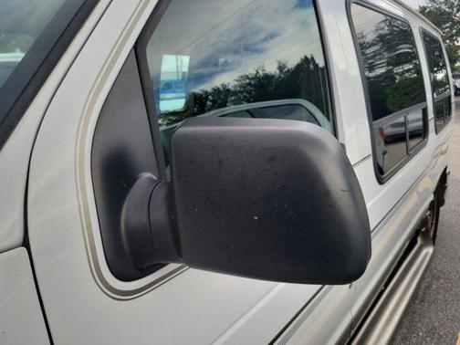 2002 Ford E150 Cargo