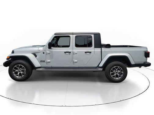 2024 Jeep Gladiator Sport S
