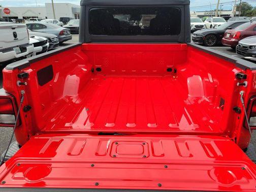 2025 Jeep Gladiator Sport S