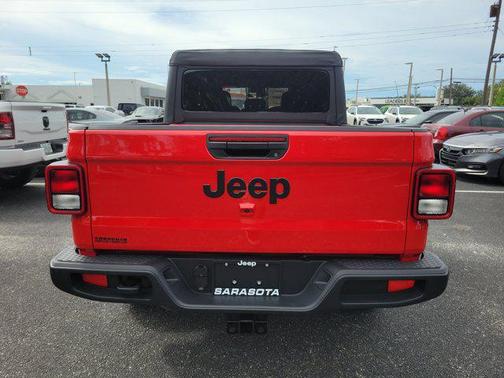 2025 Jeep Gladiator Sport S