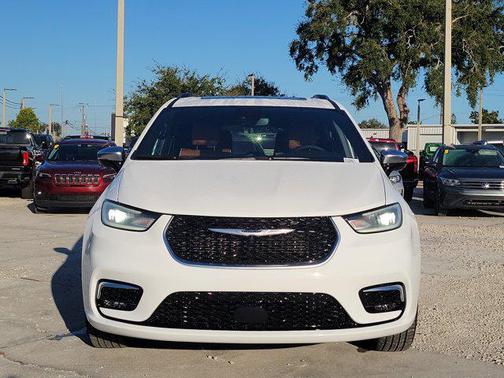 2026 Chrysler Pacifica L