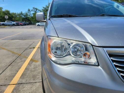 Billet Silver Metallic Clearcoat 2016 Chrysler Town & Country Touring