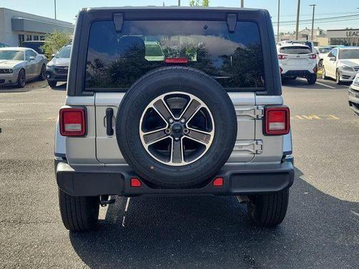 2023 Jeep Wrangler 4-Door Sahara 4x4