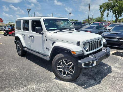 2025 Jeep Wrangler 4-Door Sahara 4x4