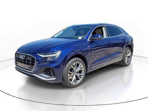 2023 Audi Q8 55 Premium Plus