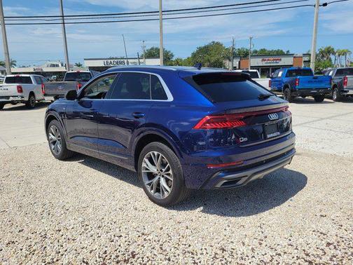 2023 Audi Q8 55 Premium Plus