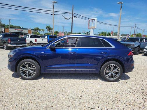 2023 Audi Q8 55 Premium Plus