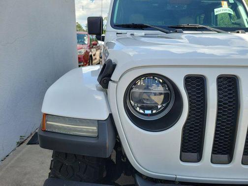 Bright White Clearcoat 2019 Jeep Wrangler Unlimited Moab 4x4